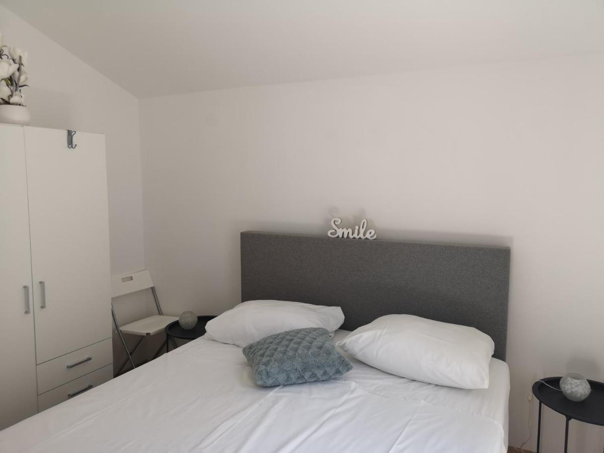 Chillout Apartments With Pool Patricia Fažana Εξωτερικό φωτογραφία