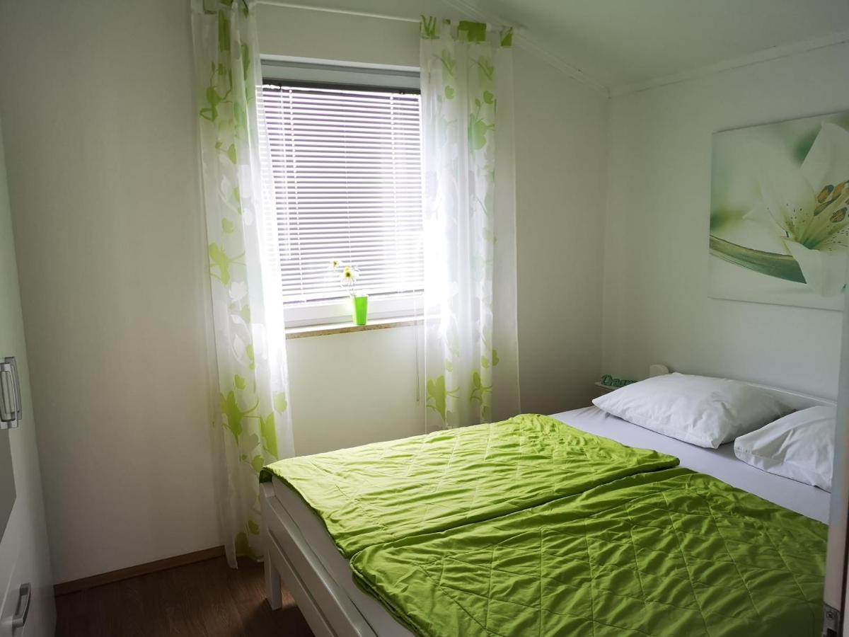 Chillout Apartments With Pool Patricia Fažana Εξωτερικό φωτογραφία