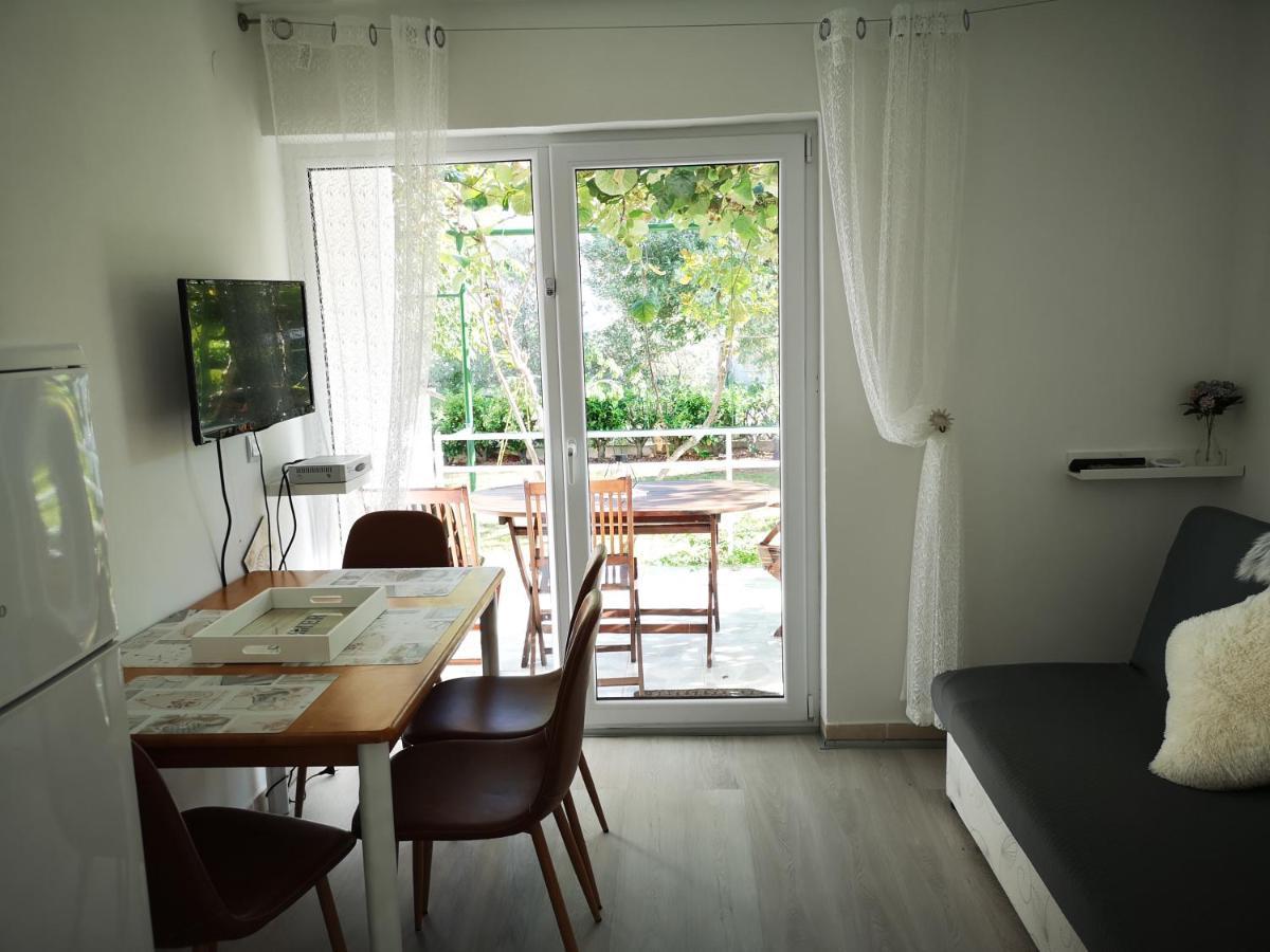 Chillout Apartments With Pool Patricia Fažana Εξωτερικό φωτογραφία